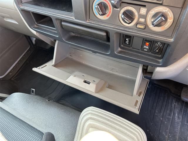 アトラストラック トラック MT 後輪ダブル キーレスエントリー 電動格納ミラー エアコン パワーステアリング パワーウィンドウ 運転席エアバッグ(44枚目)