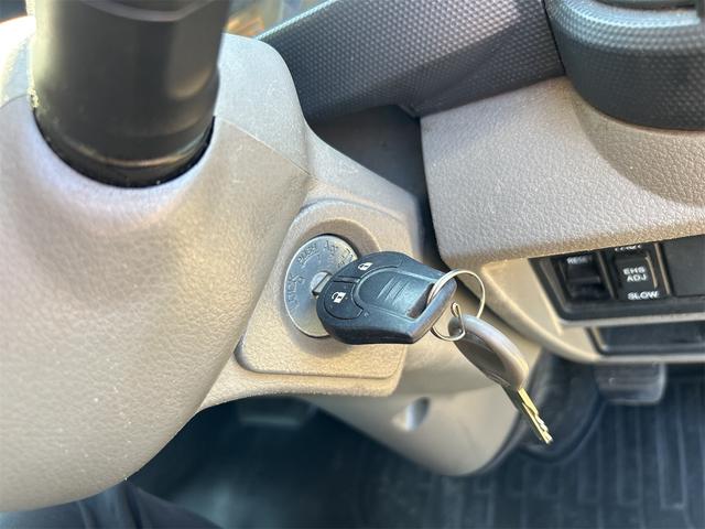 アトラストラック トラック MT 後輪ダブル キーレスエントリー 電動格納ミラー エアコン パワーステアリング パワーウィンドウ 運転席エアバッグ(51枚目)