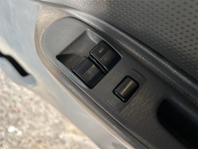 ボンゴバン 　両側スライドドア　ＡＴ　ＣＤ　ＤＶＤ再生　ＵＳＢ　エアコン　パワーウィンドウ（7枚目）