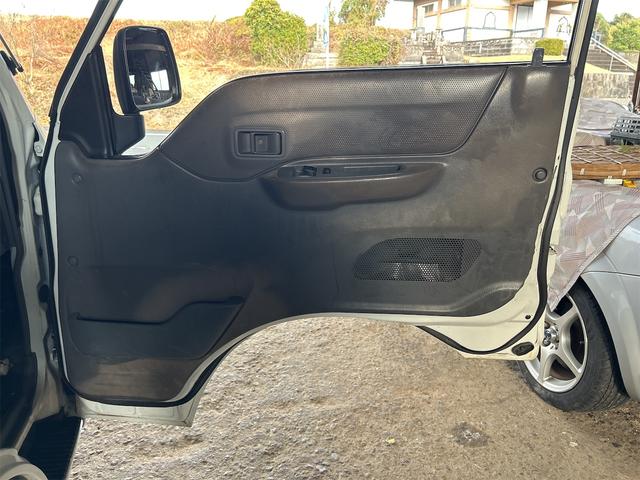 ボンゴバン 　両側スライドドア　ＡＴ　ＣＤ　ＤＶＤ再生　ＵＳＢ　エアコン　パワーウィンドウ（37枚目）