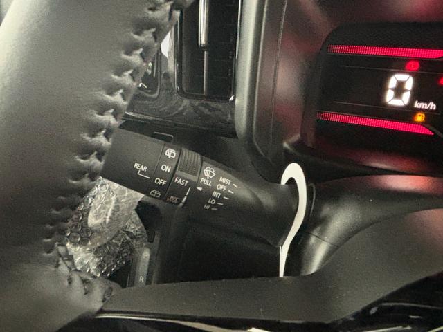 スペーシアカスタム ハイブリッドＧＳ　両側電動スライドドア　ナビ　クリアランスソナー　オートクルーズコントロール　レーンアシスト　衝突被害軽減システム　オートライト　ＬＥＤヘッドランプ　スマートキー　アイドリングストップ　電動格納ミラー（6枚目）