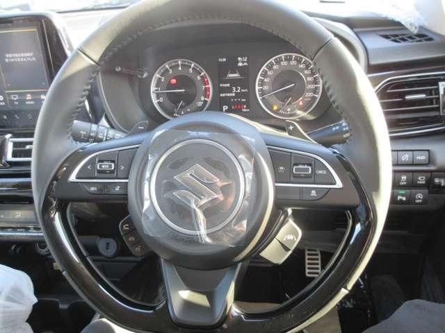 フロンクス アダプティブクルーズコントロールスイッチ 全周囲カメラナビテレビ 電動格納ミラー ワイヤレス充電器 ヘッドアップディスプレイシートヒーター アクセサリーソケット 横滑り防止オートライト インパネトレー(61枚目)