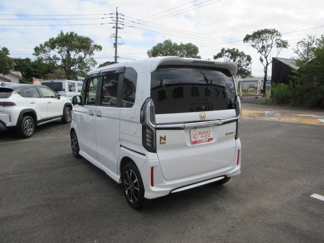 Ｎ－ＢＯＸカスタム Ｇ・Ｌホンダセンシング　前後方ドライブレコーダー　ナビＴＶ　ＥＴＣ　両側電動スライドドア　純正アルミホイール　ＭＡＩＮスイッチ　マルチインフォメーションディスプレイ　アクセサリーソケット　横滑り防止　ドアバイザ―フロアマット（9枚目）