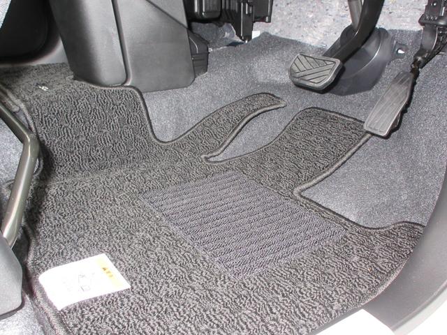 九州陸運支局認定認証工場。日本中古自動車販売協会連合会。ＪＵ加盟店。東京海上火災保険代理店。心にしみるありがたさ。お客様の喜びが私達の一番の喜びです。