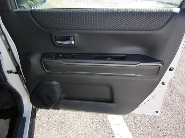 ハスラー タフワイルド　全方位モニター付ナビＴＶ　ＣＤ　ＤＶＤ　ＳＯＳボタン　車線逸脱警報機能ＯＦＦスイッチ　ＵＳＢ電源ソケット　ドアミラーヒータースイッチパーソナルテーブルフロアマットドアバイザ―電動格納ミラーアームレスト（17枚目）