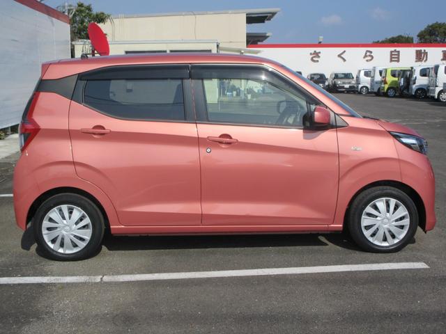 仕様オプション装備・フロアマット・サイドバイザー・リサイクル済込安心の全国ディーラー店対応のメーカー新車保証、全て表示する支払総額に含まれます。