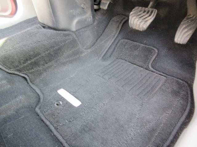 認証工場とは？自動車の「分解整備」を行おうとする場合は、地方運輸局長の「認証」を受けなければなりません。