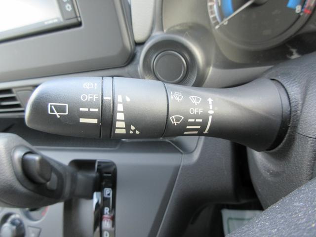 お客様からの信頼が最も大切♪ご注文のお客様も多数です。いい笑顔で皆様をお手伝い。元気に営業中！