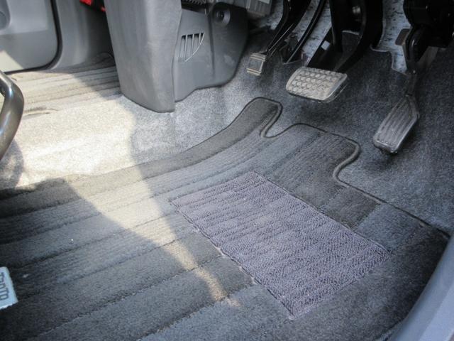 タント カスタムＸ　トップエディションＶＳ　ＳＡＩＩＩ　ナビＴＶ　運転席シートヒーター　バックカメラ　サイドカメラ　スマートアシストオートエアコン　アルミホイール　格納式リヤドアサンシェードオーディオ操作用ステアリングスイッチ　電動格納ミラーＵＳＢソケット（12枚目）