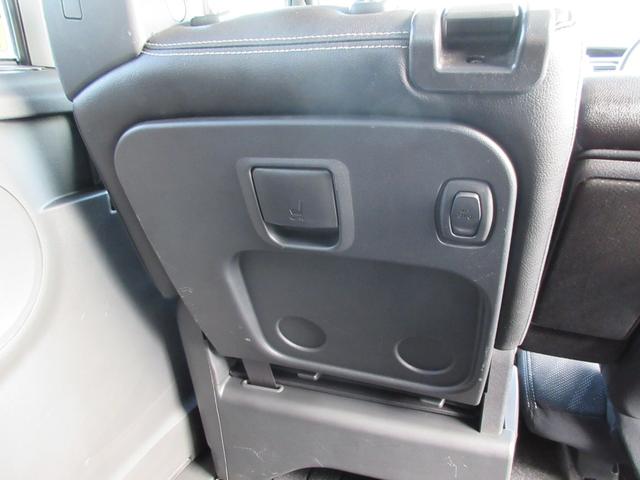 タント カスタムＸ　トップエディションＶＳ　ＳＡＩＩＩ　ナビＴＶ　運転席シートヒーター　バックカメラ　サイドカメラ　スマートアシストオートエアコン　アルミホイール　格納式リヤドアサンシェードオーディオ操作用ステアリングスイッチ　電動格納ミラーＵＳＢソケット（17枚目）