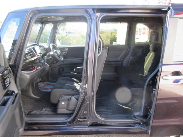 N-BOXカスタム G・EXホンダセンシング ナビTV ドライブレコーダーステアリングオーディオスイッチ ETC 片側電動スライドドア USBソケット純正アルミホイール フロアマット ドアバイザ― 電動格納ミラー バックカメラECONオートライト(69枚目)