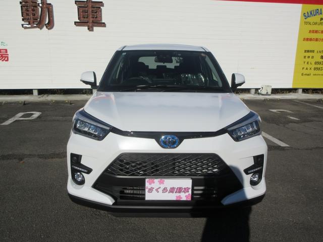 ライズ Ｚ　９インチディスプレイオーディオ　ＥＴＣ２．０　ＨＤＭＩ　ステアリングスイッチ　オートエアコン　アクセサリーソケット　シートヒーター　前後方ドライブレコーダー　純正アルミホイール　スマートアシスト（3枚目）