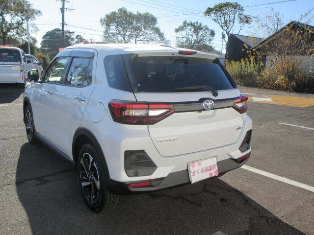 ライズ Ｚ　９インチディスプレイオーディオ　ＥＴＣ２．０　ＨＤＭＩ　ステアリングスイッチ　オートエアコン　アクセサリーソケット　シートヒーター　前後方ドライブレコーダー　純正アルミホイール　スマートアシスト（9枚目）