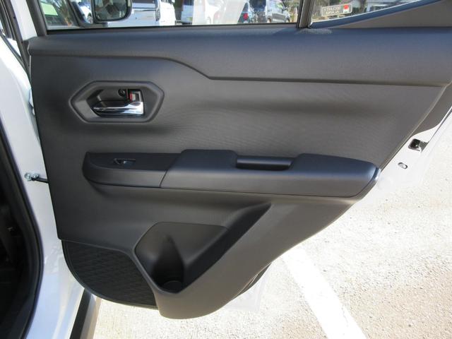 ライズ Ｚ　９インチディスプレイオーディオ　ＥＴＣ２．０　ＨＤＭＩ　ステアリングスイッチ　オートエアコン　アクセサリーソケット　シートヒーター　前後方ドライブレコーダー　純正アルミホイール　スマートアシスト（51枚目）