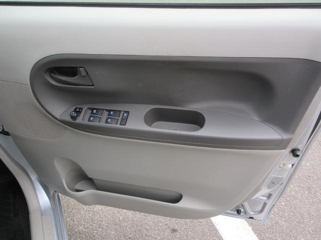 タント Ｌ　横滑り防止装置　ＣＤ　電動格納ミラー　ＡＭ・ＦＭ　アクセサリーソケット　グローブボックス　アームレスト　アイドリングストップ　インパネアッパーボックス　エアコン・クーラー（43枚目）