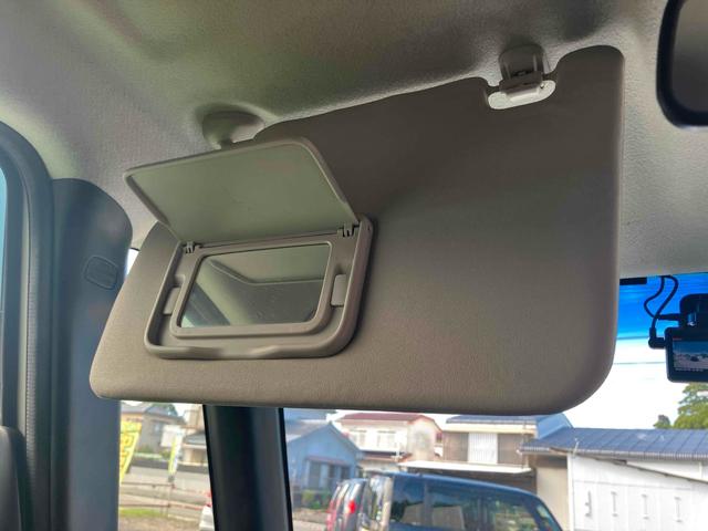 Ｎ－ＢＯＸカスタム Ｇ　ＳＳパッケージ　ドライブレコーダー　ＥＴＣ　バックカメラ　両側電動スライドドア　ナビ　ＴＶ　衝突被害軽減システム　オートライト　ＨＩＤ　スマートキー　アイドリングストップ　電動格納ミラー　ベンチシート　ＣＶＴ（49枚目）