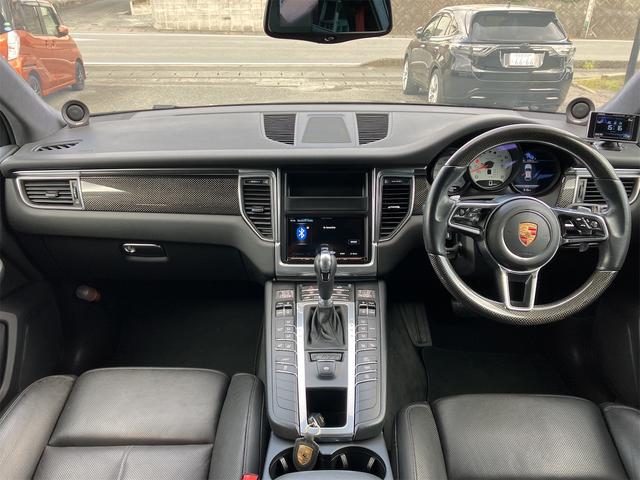 マカン マカンＳ　４ＷＤ　ＥＴＣ　バックカメラ　クリアランスソナー　パワーシート　サンルーフ　ナビ　ＴＶ　オートライト　ＨＩＤ　電動リアゲート　アルミホイール　アイドリングストップ　電動格納ミラー　シートヒーター（2枚目）