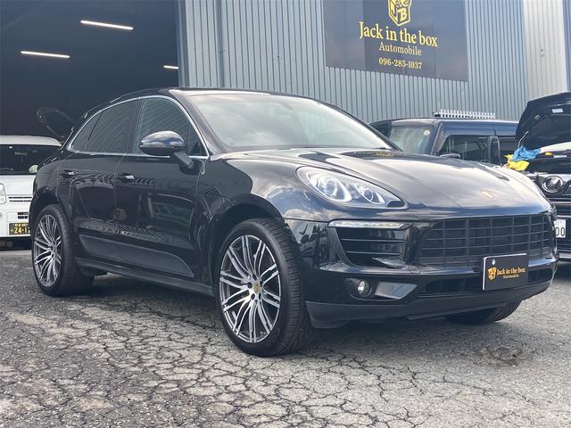 マカン マカンＳ　４ＷＤ　ＥＴＣ　バックカメラ　クリアランスソナー　パワーシート　サンルーフ　ナビ　ＴＶ　オートライト　ＨＩＤ　電動リアゲート　アルミホイール　アイドリングストップ　電動格納ミラー　シートヒーター（13枚目）