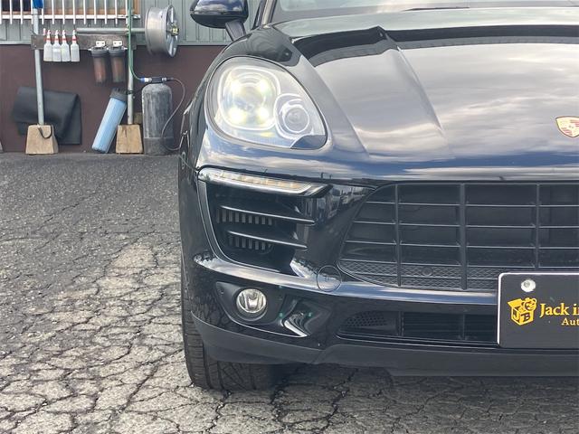 マカン マカンＳ　４ＷＤ　ＥＴＣ　バックカメラ　クリアランスソナー　パワーシート　サンルーフ　ナビ　ＴＶ　オートライト　ＨＩＤ　電動リアゲート　アルミホイール　アイドリングストップ　電動格納ミラー　シートヒーター（21枚目）