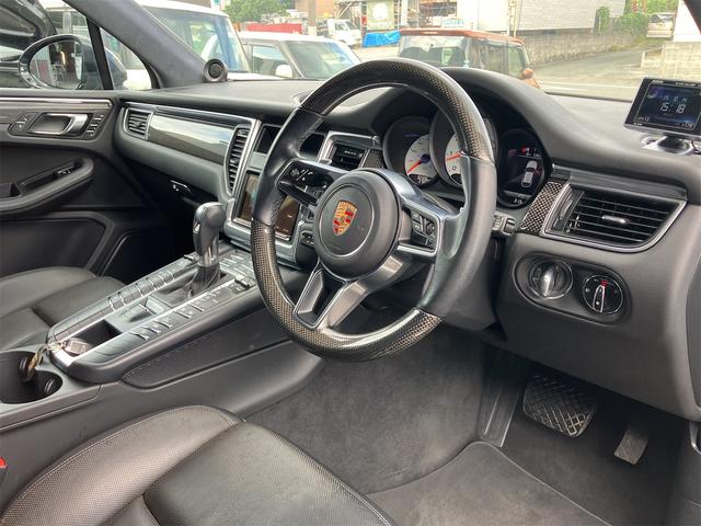 マカン マカンＳ　４ＷＤ　ＥＴＣ　バックカメラ　クリアランスソナー　パワーシート　サンルーフ　ナビ　ＴＶ　オートライト　ＨＩＤ　電動リアゲート　アルミホイール　アイドリングストップ　電動格納ミラー　シートヒーター（49枚目）