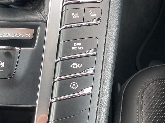 マカン マカンＳ　４ＷＤ　ＥＴＣ　バックカメラ　クリアランスソナー　パワーシート　サンルーフ　ナビ　ＴＶ　オートライト　ＨＩＤ　電動リアゲート　アルミホイール　アイドリングストップ　電動格納ミラー　シートヒーター（54枚目）