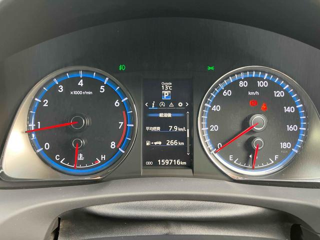 ハリアー エレガンス　バックカメラ　パワーシート　ナビ　ＴＶ　オートライト　ＬＥＤヘッドランプ　アルミホイール　スマートキー　アイドリングストップ　ＣＶＴ　盗難防止システム　衝突安全ボディ　ＣＤ（11枚目）