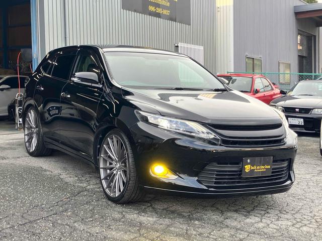 ハリアー エレガンス　バックカメラ　パワーシート　ナビ　ＴＶ　オートライト　ＬＥＤヘッドランプ　アルミホイール　スマートキー　アイドリングストップ　ＣＶＴ　盗難防止システム　衝突安全ボディ　ＣＤ（13枚目）