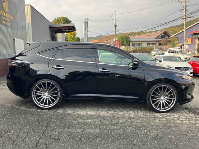 ハリアー エレガンス　バックカメラ　パワーシート　ナビ　ＴＶ　オートライト　ＬＥＤヘッドランプ　アルミホイール　スマートキー　アイドリングストップ　ＣＶＴ　盗難防止システム　衝突安全ボディ　ＣＤ（25枚目）