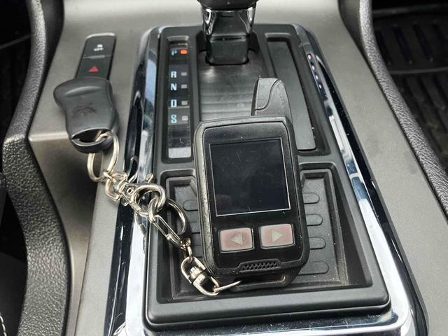 マスタング 　ドライブレコーダー　ナビ　ＴＶ　ＡＴ　アルミホイール　ＣＤ　運転席エアバッグ（6枚目）