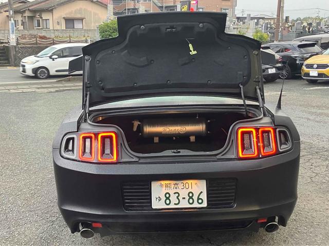マスタング 　ドライブレコーダー　ナビ　ＴＶ　ＡＴ　アルミホイール　ＣＤ　運転席エアバッグ（18枚目）