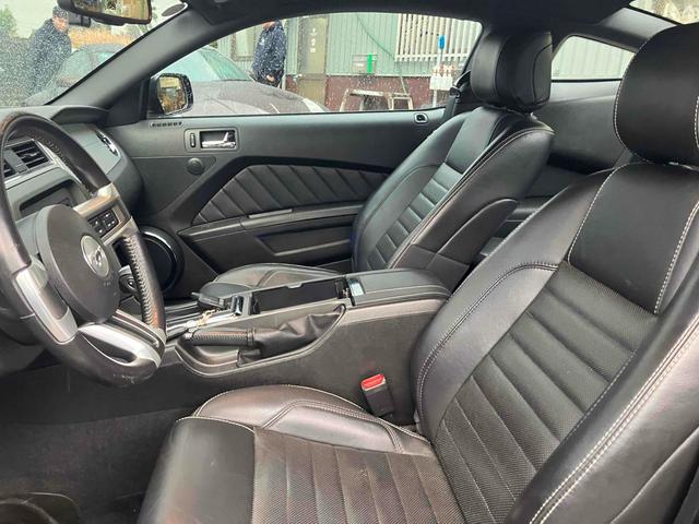 マスタング 　ドライブレコーダー　ナビ　ＴＶ　ＡＴ　アルミホイール　ＣＤ　運転席エアバッグ（26枚目）