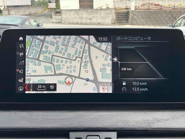 Ｘ１ 　４ＷＤ　バックカメラ　クリアランスソナー　パワーシート　衝突被害軽減システム　サンルーフ　ナビ　オートライト　ＬＥＤヘッドランプ　ヘッドライトウォッシャー　電動リアゲート　アルミホイール　スマートキー（4枚目）