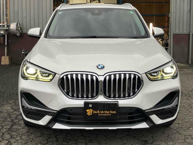 Ｘ１ 　４ＷＤ　バックカメラ　クリアランスソナー　パワーシート　衝突被害軽減システム　サンルーフ　ナビ　オートライト　ＬＥＤヘッドランプ　ヘッドライトウォッシャー　電動リアゲート　アルミホイール　スマートキー（13枚目）