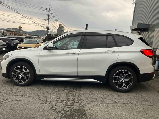 Ｘ１ 　４ＷＤ　バックカメラ　クリアランスソナー　パワーシート　衝突被害軽減システム　サンルーフ　ナビ　オートライト　ＬＥＤヘッドランプ　ヘッドライトウォッシャー　電動リアゲート　アルミホイール　スマートキー（26枚目）