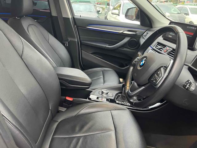 Ｘ１ 　４ＷＤ　バックカメラ　クリアランスソナー　パワーシート　衝突被害軽減システム　サンルーフ　ナビ　オートライト　ＬＥＤヘッドランプ　ヘッドライトウォッシャー　電動リアゲート　アルミホイール　スマートキー（29枚目）