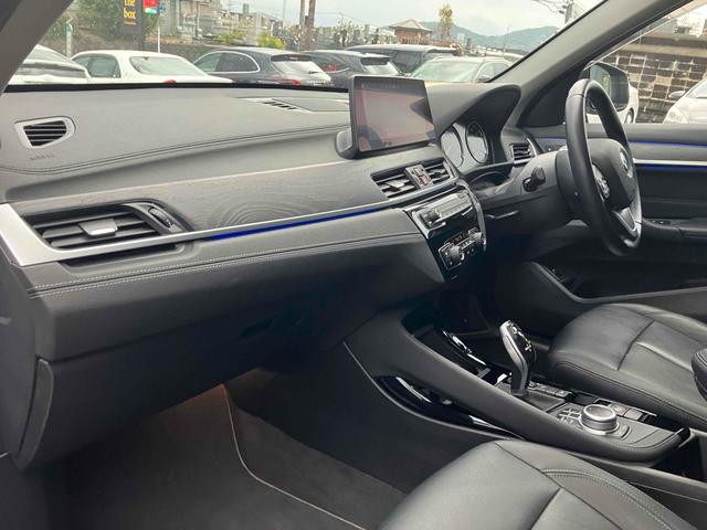 Ｘ１ 　４ＷＤ　バックカメラ　クリアランスソナー　パワーシート　衝突被害軽減システム　サンルーフ　ナビ　オートライト　ＬＥＤヘッドランプ　ヘッドライトウォッシャー　電動リアゲート　アルミホイール　スマートキー（40枚目）