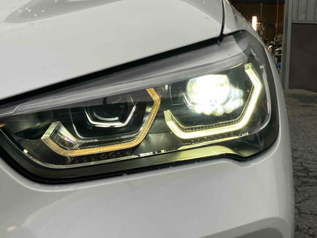 Ｘ１ 　４ＷＤ　バックカメラ　クリアランスソナー　パワーシート　衝突被害軽減システム　サンルーフ　ナビ　オートライト　ＬＥＤヘッドランプ　ヘッドライトウォッシャー　電動リアゲート　アルミホイール　スマートキー（43枚目）