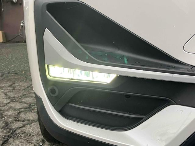 Ｘ１ 　４ＷＤ　バックカメラ　クリアランスソナー　パワーシート　衝突被害軽減システム　サンルーフ　ナビ　オートライト　ＬＥＤヘッドランプ　ヘッドライトウォッシャー　電動リアゲート　アルミホイール　スマートキー（44枚目）