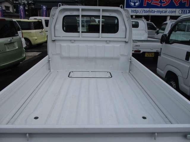 キャリイトラック KCエアコン・パワステ 5速MT エアコン パワステ エアバッグ 3方開き(9枚目)