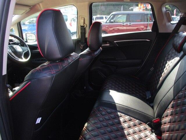 フィット 13G・Fパッケージ ファインエディション 特別使用車 ワンオーナー オートマ ABS Wエアバッグ メモリーナビフルセグテレビ バックカメラ DVDビデオ CD スマートキー 定期点検記録簿付き(10枚目)