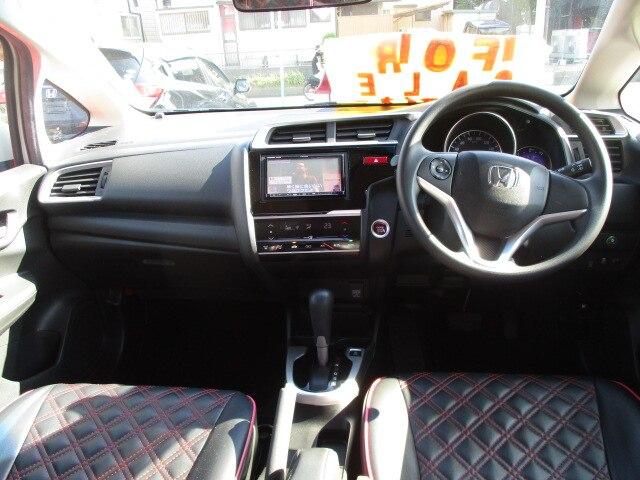 フィット 13G・Fパッケージ ファインエディション 特別使用車 ワンオーナー オートマ ABS Wエアバッグ メモリーナビフルセグテレビ バックカメラ DVDビデオ CD スマートキー 定期点検記録簿付き(17枚目)