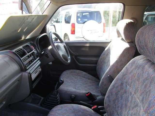 ジムニー ＸＧ　５速ＭＴ　ＡＢＳ　Ｗエアバッグ　ＣＤ　アルミチェーン式（8枚目）