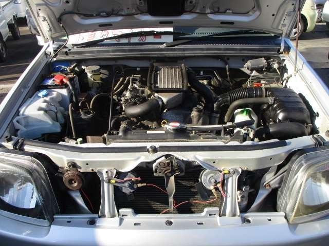 ジムニー ＸＧ　５速ＭＴ　ＡＢＳ　Ｗエアバッグ　ＣＤ　アルミチェーン式（18枚目）