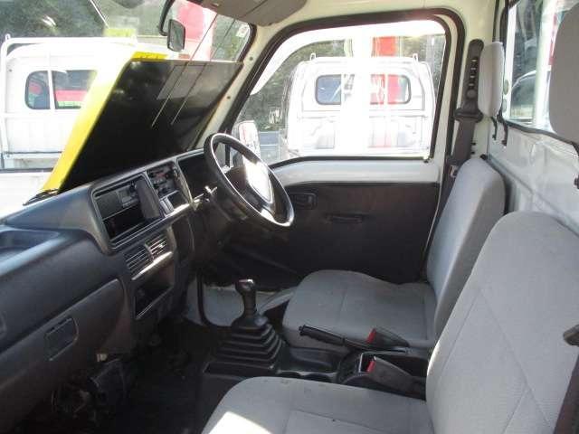 熊本インターより光の森経由菊陽町にじの森近くの高速沿い　または植木インターより北バイパス経由新地団地近くの高速沿いにございます。お車に関しては当店「トミタマイカー」までグー見たとお気軽にご相談下さい！