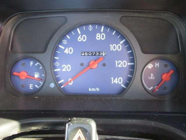 熊本インターより光の森経由菊陽町にじの森近くの高速沿い　または植木インターより北バイパス経由新地団地近くの高速沿いにございます。お車に関しては当店「トミタマイカー」までグー見たとお気軽にご相談下さい！