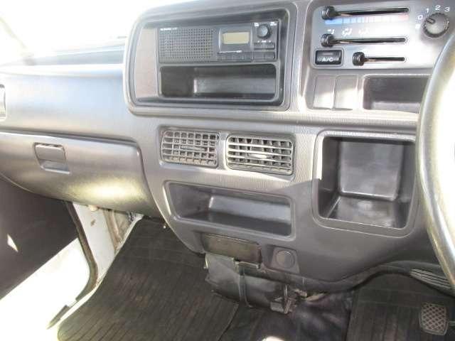 熊本インターより光の森経由菊陽町にじの森近くの高速沿い　または植木インターより北バイパス経由新地団地近くの高速沿いにございます。お車に関しては当店「トミタマイカー」までグー見たとお気軽にご相談下さい！