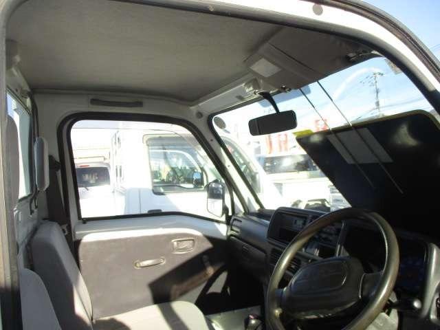 熊本インターより光の森経由菊陽町にじの森近くの高速沿い　または植木インターより北バイパス経由新地団地近くの高速沿いにございます。お車に関しては当店「トミタマイカー」までグー見たとお気軽にご相談下さい！