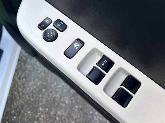 アルト Ｓ　ＥＴＣ　ナビ　キーレスエントリー　アイドリングストップ　電動格納ミラー　シートヒーター　ＣＶＴ　盗難防止システム　ＡＢＳ　ＥＳＣ　ＣＤ　ＵＳＢ　ミュージックプレイヤー接続可　衝突安全ボディ　エアコン（12枚目）