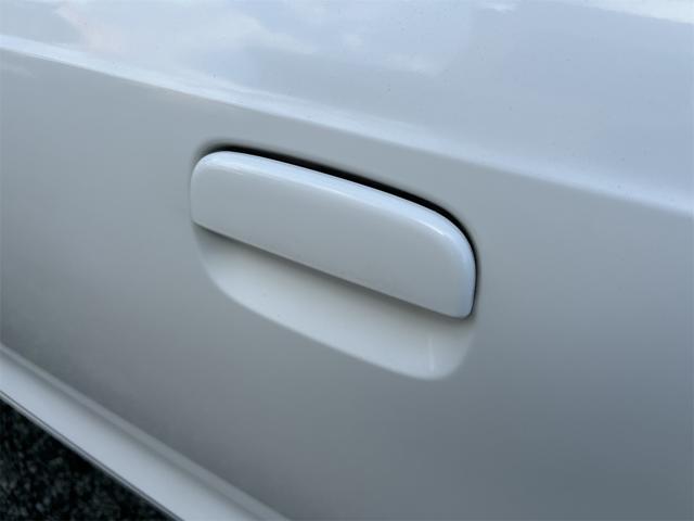 アルト Ｓ　ＥＴＣ　ナビ　キーレスエントリー　アイドリングストップ　電動格納ミラー　シートヒーター　ＣＶＴ　盗難防止システム　ＡＢＳ　ＥＳＣ　ＣＤ　ＵＳＢ　ミュージックプレイヤー接続可　衝突安全ボディ　エアコン（31枚目）