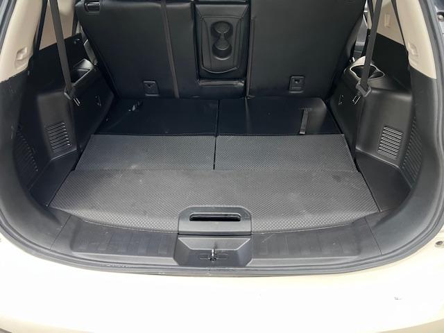 エクストレイル 20X エマージェンシーブレーキパッケージ 新品16インチホイール&タイヤ・シートカバー・純正ナビ・バックカメラ・ETC・スマートキー・シートヒーター・コーナーセンサー・ドライブレコーダー・7人乗り(24枚目)